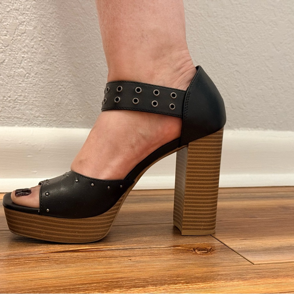 Report Petunia Black Studded Platform Heels - Picture 7 of 7